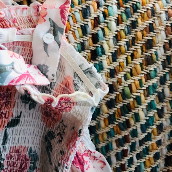 Floral Peplum Top - Picture 3 of 3